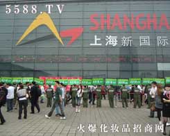 �𱬵ľ��񣬻𱬵ĈF(tu��n)�