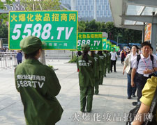 �𱬈F���ҫ�۵����