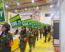 �Gɫ܊�b�����(du��)��Ӣ�˲��l(f��)�������C��